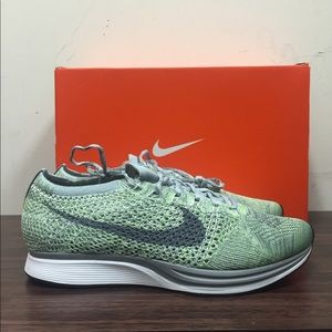 New Nike Flyknit Racer